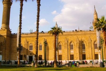 Tour to Giza Pyramids, and Islamic Cairo