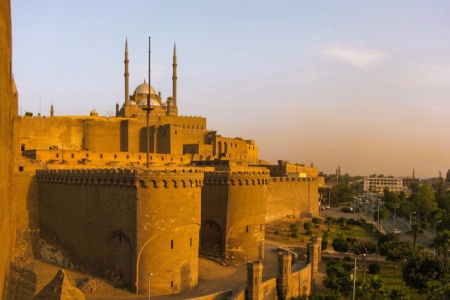 Day Tour to Giza Plateau, Egyptian Museum, and Citadel from Alexandria