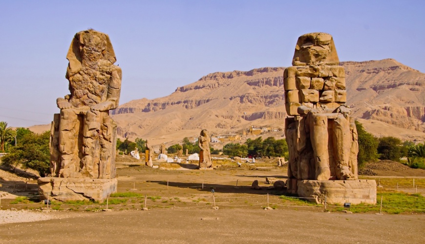 the colossi of Memnon