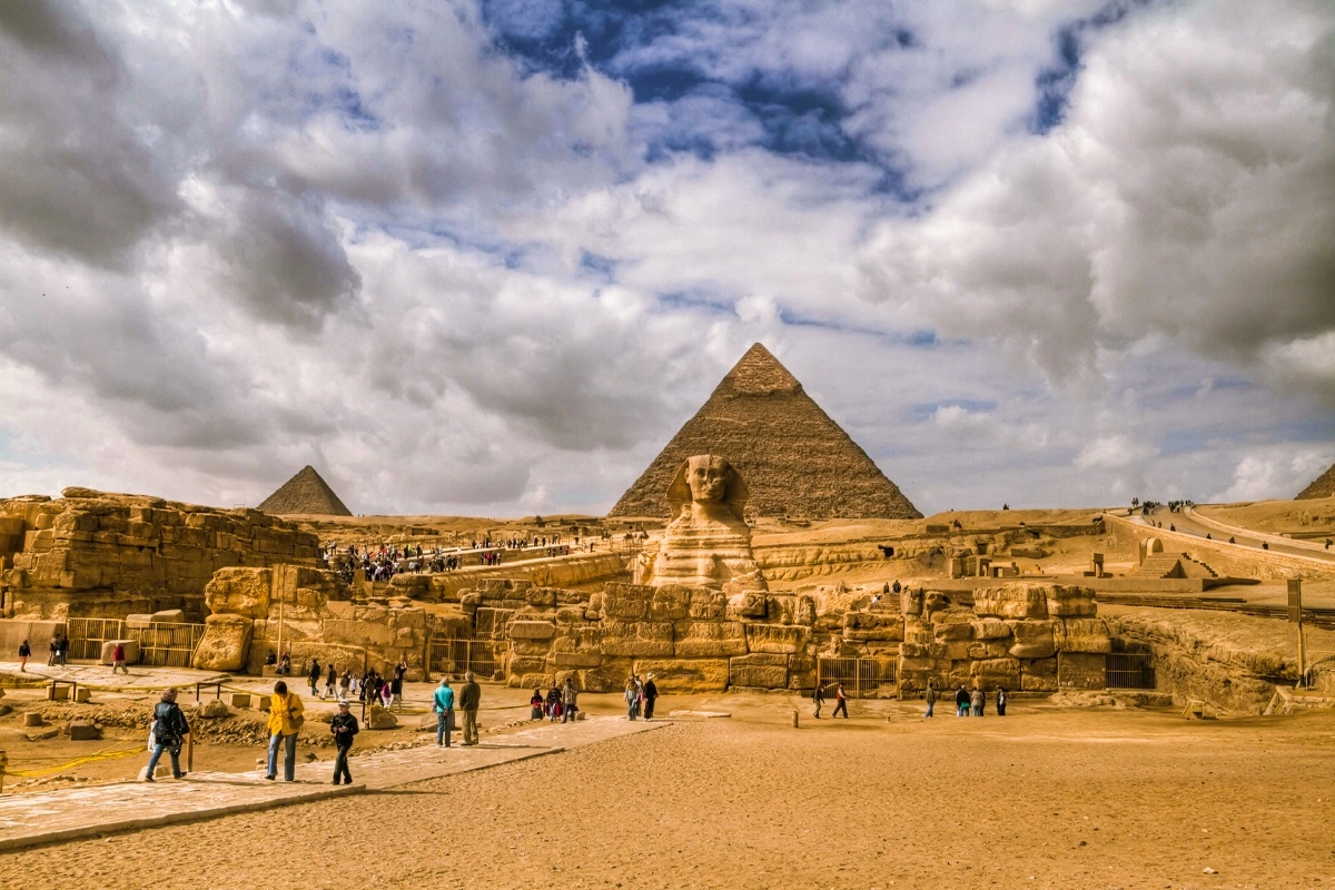 Pyramids Tour (Giza Pyramids, Saqqara, & Memphis)
