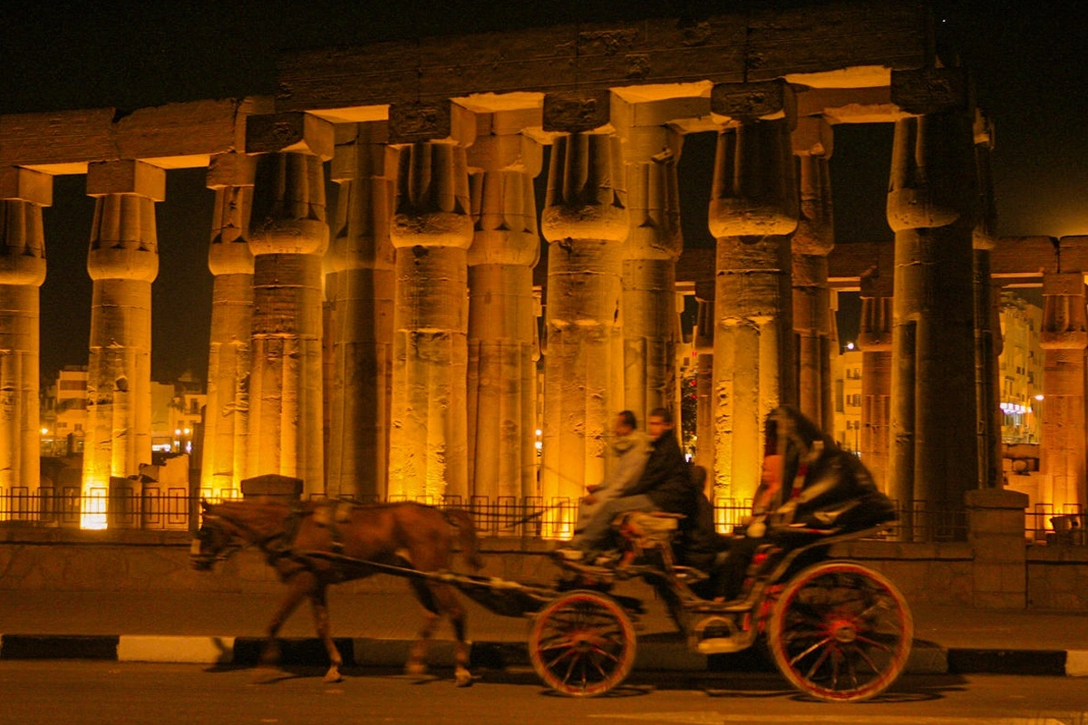 Cultural City Tour in Luxor by Horse-Drawn Carriage